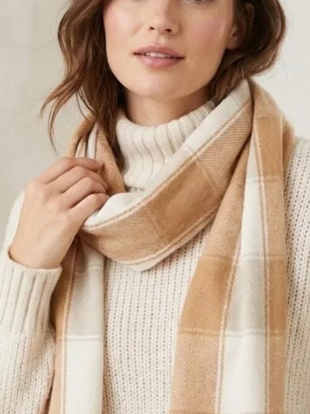 NWT Vince Camuto Camel Cream Beige Tan Neutral Tones Fringe Warm Knit Scarf OS